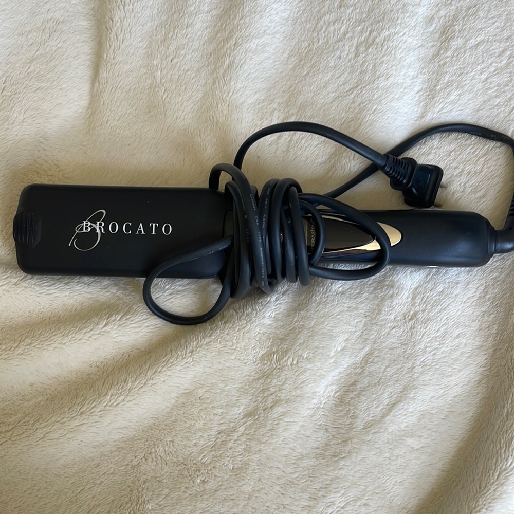Hair straightener